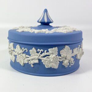 Wedgwood Blue Jasperware Grape Vine 5" Round Trinket Box with Lid, 1975 England